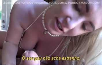 Madrasta Foi Consolar o Enteado e Terminou Sentando – Pornô Amador Legendado
